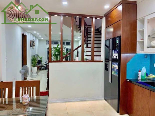 Bán nhà Đình Thôn 60m2 - gần phố - sát ô tô - khu Vip ít nhà bán - 12.5 tỷ - 2