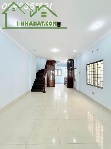 🌟 NHÀ 2 MẶT HẺM HXH 59M2 2TẦNG NGANG 4,6M SHR HOÀN CÔNG ĐỦ GIÁ 5,8Tỷ LH 0949351891 MR - 2