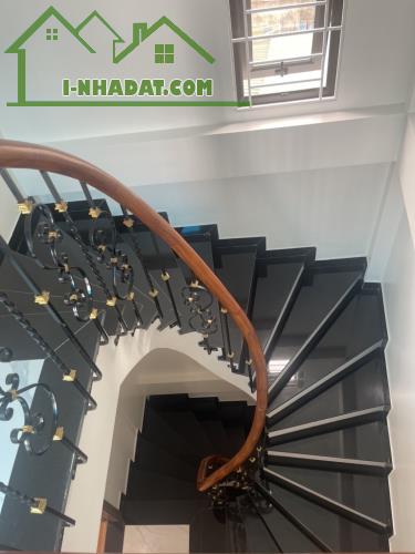 NHÀ HÒA BÌNH - MINH KHAI DT 56M2 - 5 TẦNG - GIÁ CHÀO : 9.8 TỶ - 4