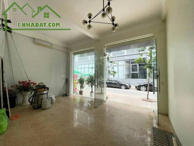 BÁN NHÀ MẶT DÔC TAM ĐA - VỈA HÈ - 1 MẶT NGÕ - 1 MẶT Ô TÔ TRÁNH - KHU VỰC HIẾM NHÀ BÁN - XÂ - 2