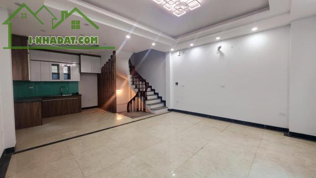 Bán nhà 4 tầng Cầu Am, 48m², 4PN, gần Phố Lụa, giá nhỉnh 7 đồng