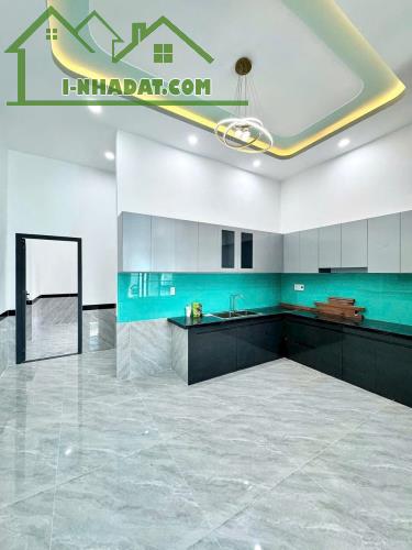 Nhà 1 lầu 1 trệt mới xây 2.35 tỷ/69 m2 gần trường học Tân Bửu - 1