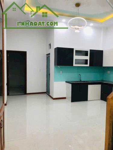 Nhà 1 lầu 1 trệt mới xây 2.35 tỷ/69 m2 gần trường học Tân Bửu - 2