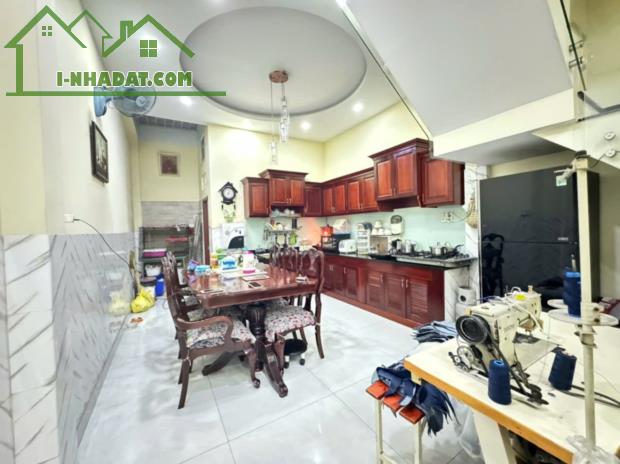 NHÀ ĐẸP 4 TẦNG Đ. HỒ VĂN LONG NGAY GÒ MÂY - HẺM XE TẢI THÔNG - 57M2 (4x14.3). CHỈ HƠN 5 TỶ - 1