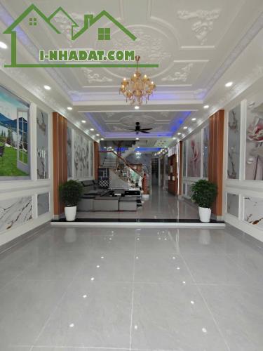 KHÔNG THỂ GỒNG NGÂN HÀNG ĐƯỢC NỮA NÊN CẦN BÁN GẤP NHÀ 2 TỶ - 4