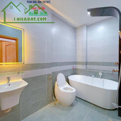 Bán Nhà Phố Lê Văn Thịnh, Q2_ 🔥 Hot Deal _ Hẻm Xe Hơi Sạch Đẹp _ 3 Tầng "Siêu Phẩm" 4 Pn