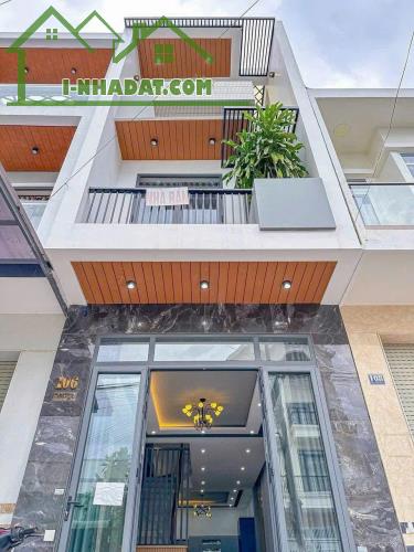 Nhà 3 tầng vừa hoàn thiện ngay KDC Thuận An , Bình Dương