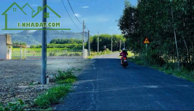 CÁCH TỈNH LỘ 44B 300M - TT PHƯỚC HẢI MỚI . LONG ĐẤT .BRVT