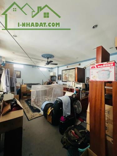 Nhà rộng 3 tầng, cạnh Etown Cộng Hòa, 5.4 tỷ - 5