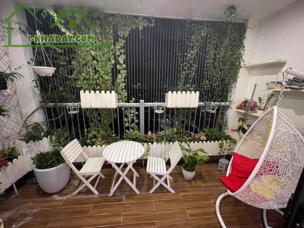 Bán chung cư 282 Nguyễn Huy Tưởng 100m2, 3 ngủ, 2  vs chỉ  6.X  tỷ - 3