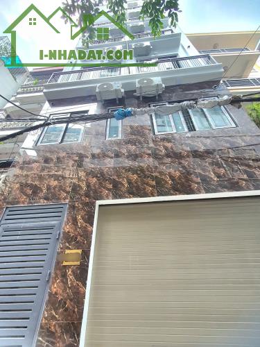 Bán tòa 8 tầng phố Nguyễn Ngọc Nại 90m2, ngõ ô tô, cho thuê 120 tr/ tháng, chỉ 27 tỷ.