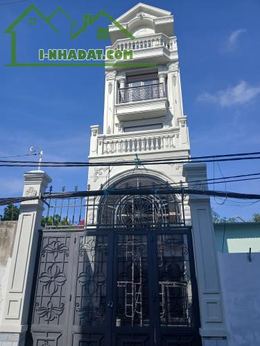 Bán nhà Mặt Tiền 92a Nguyễn Trung Nguyệt Quận 2. Nhà 4 tầng sân đậu ô tô hiad thương lượng