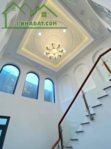 Bán nhà Mặt Tiền 92a Nguyễn Trung Nguyệt Quận 2. Nhà 4 tầng sân đậu ô tô hiad thương lượng - 2