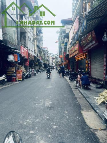 Siêu kinh doanh mặt phố Hà Trung, oto tránh, vỉa hè, sổ đẹp nở hậu, 1 mặt ngõ sau thoáng.