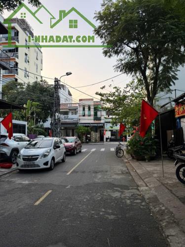 Bán nhà 2 tầng MT đường Mỹ An 7, Mỹ An, Ngũ Hành Sơn, dt 100m2, Giá 7 tỷ 650 tl