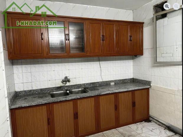 Cho thuê nhà ngõ 156 Hồng Mai 3 tầng x 30m2, 9 Triệu, 3 ngủ, ô tô tận cửa - 3