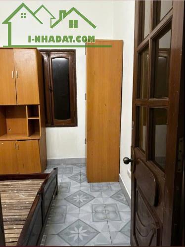 Cho thuê nhà ngõ 156 Hồng Mai 3 tầng x 30m2, 9 Triệu, 3 ngủ, ô tô tận cửa - 4