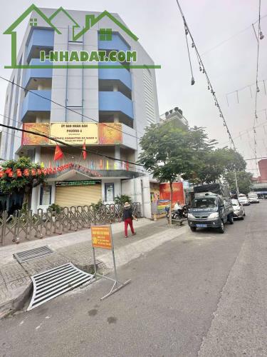 QUẬN 10 HẺM XE HƠI - 1 CĂN RA MẶT TIỀN - NGAY 3 THÁNG 2 - NGUYỄN LÂM  - 40M2 - 2 TẦNG ĐÚC