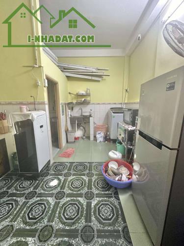 QUẬN 10 HẺM XE HƠI - 1 CĂN RA MẶT TIỀN - NGAY 3 THÁNG 2 - NGUYỄN LÂM  - 40M2 - 2 TẦNG ĐÚC - 2