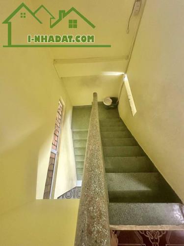 QUẬN 10 HẺM XE HƠI - 1 CĂN RA MẶT TIỀN - NGAY 3 THÁNG 2 - NGUYỄN LÂM  - 40M2 - 2 TẦNG ĐÚC - 3