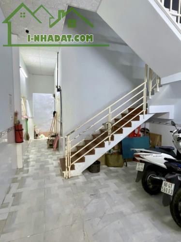 Bán nhà 77m2 Mặt Tiền Đường Lý Thánh Tông, Quận Tân Phú - 1