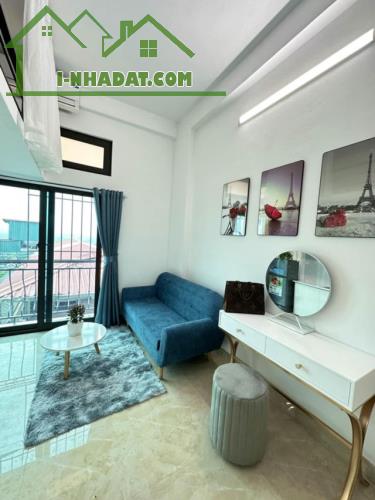 Bán nhà Phùng Hưng - Hoàn Kiếm: Mặt phố, vỉa hè, kinh doanh, thang máy, ở ngay, 3 thoáng.