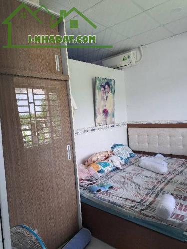 HOT Q7 – Nhà Mới Đẹp Cách Đường Container 50m – Sát KCN Tân Thuận – Chỉ 2.6 Tỷ Sổ Sẵn, Ở N