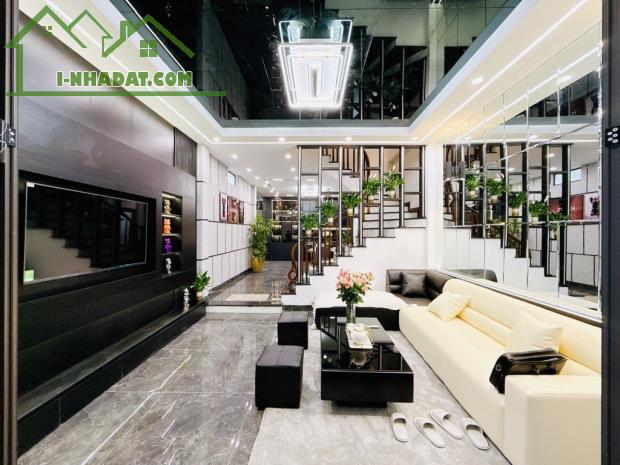 SIÊU PHẨM LÔ GÓC 3 THOÁNG – CÁCH PHỐ ĐẠI LA CHỈ 30M – NHÀ ĐẸP PHONG CÁCH LUXURY – GIÁ 12