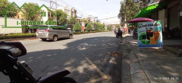 Bán nhà góc 2 mặt tiền Đồng Khởi, Tân Phong, Biên Hòa, 381m2, giá 13 tỷ 900. - 1