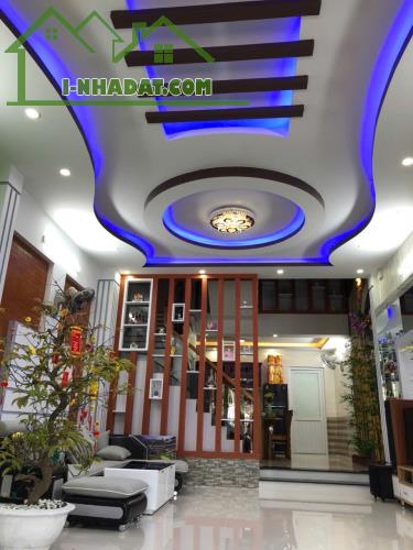 ♦️ NHÀ SIÊU ĐẸP – NGỘP BANK – TRẦN NHÂN TÔNG, SƠN TRÀ ♦️ 	•	Mặt tiền 15m, vỉa hè 5m –