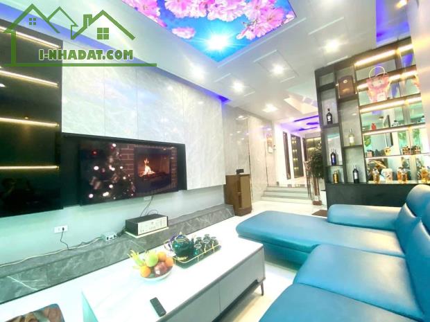 Bán nhà Nguyễn Văn Linh, Vinh Niệm,LÊ Chân . 4,5tỷ , 4 tầng, 82m.