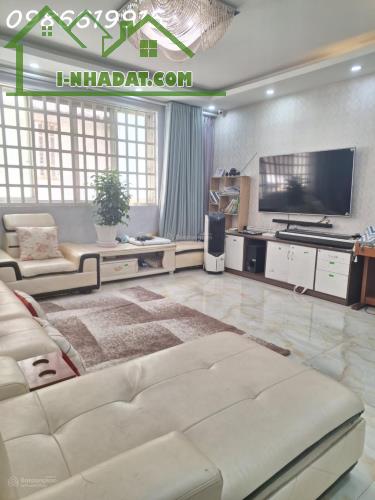 SIÊU PHẨM NHÀ PHỐ HIỆN ĐẠI KDC SAVIMEX - VỊ TRÍ VIP VIEW CÔNG VIÊN - 4 TẦNG - 100m2- CHỈ - 3