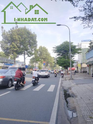 Lý Thường kiệt - HXH Vô nhà - 68m2 - 3 tầng Giáp Q10, Lữ Gia