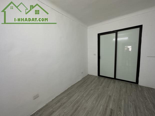 Bán Nhà Vũ Xuân Thiều, Phường Sài Đồng, Long Biên 36m2, 3T, giá 2,4 tỷ - 3