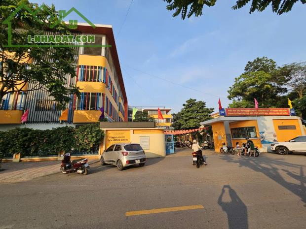 Siêu phẩm giá Đầu tư Việt Hưng – Long Biên . Vị trí siêu đắc địa!!!