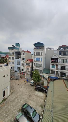 BÁN NHÀ BỒ ĐỀ LONG BIÊN- NHÀ MỚI THANG MÁY CHẠY VÙ VÙ THOÁNG TRƯỚC SAU -Ô TÔ ĐỖ CỔNG- GIÁ
