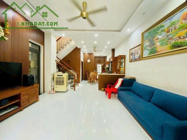Săn ngay nhà đẹp 3 tầng gần đường Đinh Tiên Hoàng, Q.Hải Châu, TP. Đà Nẵng - 1