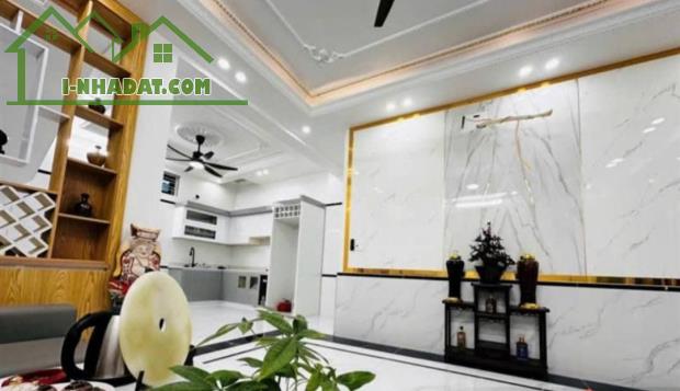 Bán nhà Trần Nguyên Hãn, An Dương, Lê Chân, Hải Phòng. 3 tầng, 64m2, 4,15 tỷ. Ngang 4,7m,