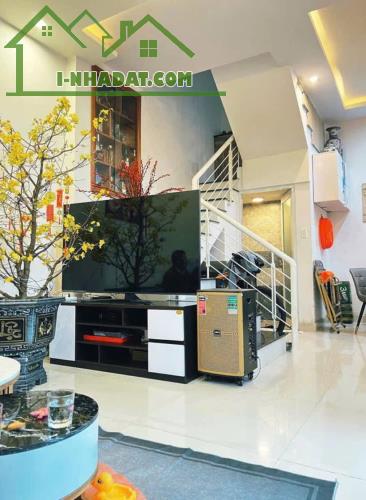 Nhà 3 tầng 2 mặt kiệt oto Nguyễn Công Trứ . Oto đỗ trước nhà 24/24 - 4