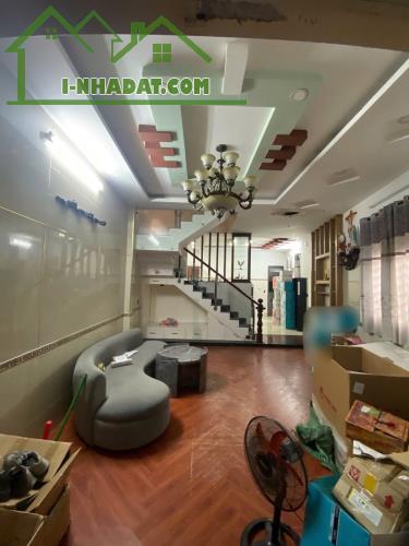 BÁN NHÀ LÔ GÓC  - ĐƯỜNG NHỰA THÔNG THOÁNG- 3 TẦNG- 71M2- NGANG 5m - CHỦ THIỆN CHÍ XOẮN - 1