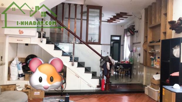 BÁN NHÀ LÔ GÓC  - ĐƯỜNG NHỰA THÔNG THOÁNG- 3 TẦNG- 71M2- NGANG 5m - CHỦ THIỆN CHÍ XOẮN - 3
