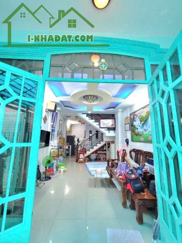 BÁN NHÀ CHÍNH CHỦ LÂU NĂM- GIÁ BAO ĐẦU TƯ- NHÀ ĐẸP- VỊ TRÍ ĐẸP  - NGAY CÔNG VIÊN LÀNG - 1