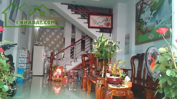 BÁN NHÀ CHÍNH CHỦ LÂU NĂM- GIÁ BAO ĐẦU TƯ- NHÀ ĐẸP- VỊ TRÍ ĐẸP  - NGAY CÔNG VIÊN LÀNG