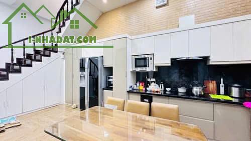 CHỈ 360 TRIỆU M CÓ NGAY BT QUÁN THÁNH 100M 4 TÀNG MẶT TIỀN 5.5M 3 THOÁNG GÀN HỒ GIÁ 36 TỶ - 1