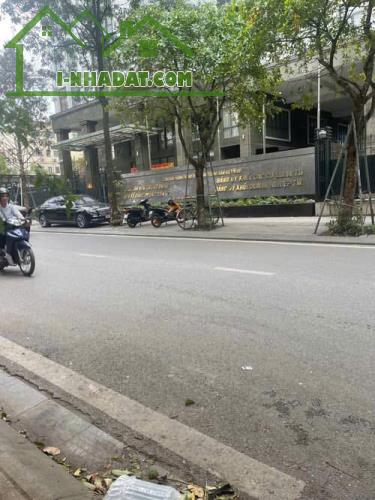 CHỈ 360 TRIỆU M CÓ NGAY BT QUÁN THÁNH 100M 4 TÀNG MẶT TIỀN 5.5M 3 THOÁNG GÀN HỒ GIÁ 36 TỶ - 2