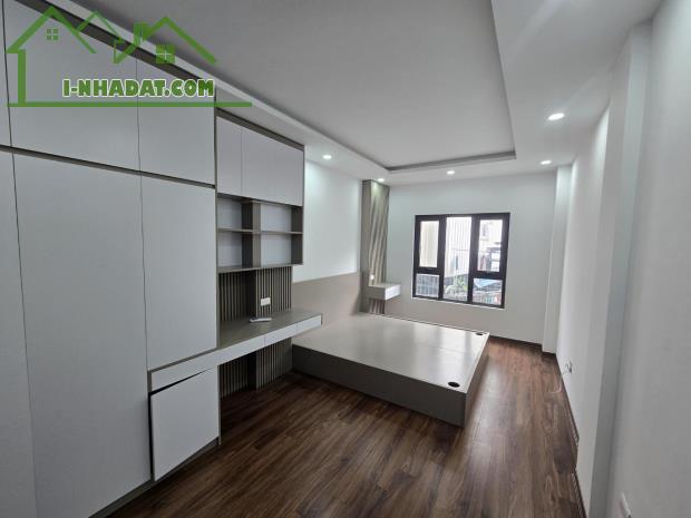 CHẤT NHƯ NƯỚC CẤT – NHÀ ĐẸP CỰC GẮT PHỐ NGUYỄN PHÚC LAI, 3 GIÂY NHÌN – 1 GIÂY YÊU – 0 - 3