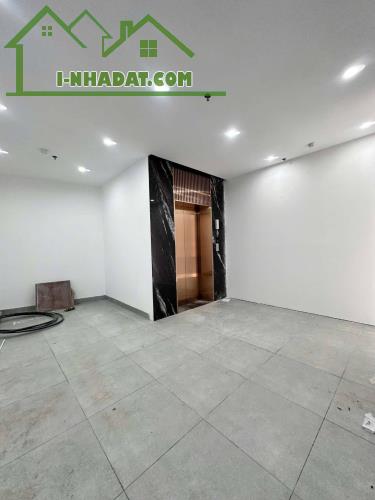 (Tin thật 100%) Bán CCMN 61m2 x 13CH tại phố Trần Cung - Mặt tiền 10m - Nhà gần phố - DT - 4