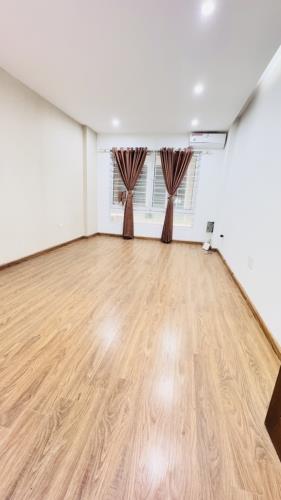 BÁN GẤP NHÀ ĐƯỜNG LÁNG -ĐỐNG ĐA -VỊ TRÍ ĐẮC ĐỊA- 5 TẦNG- DT -30M2- GIÁ CHỈ 7.5TỶ Ngày - 1