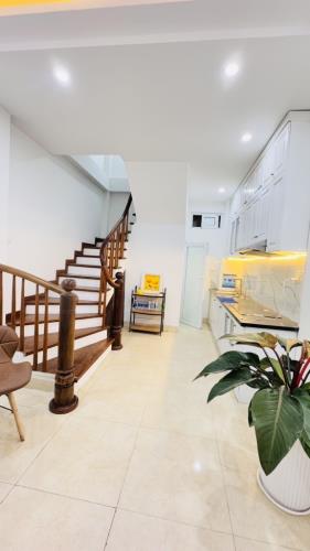 BÁN GẤP NHÀ ĐƯỜNG LÁNG -ĐỐNG ĐA -VỊ TRÍ ĐẮC ĐỊA- 5 TẦNG- DT -30M2- GIÁ CHỈ 7.5TỶ Ngày - 2