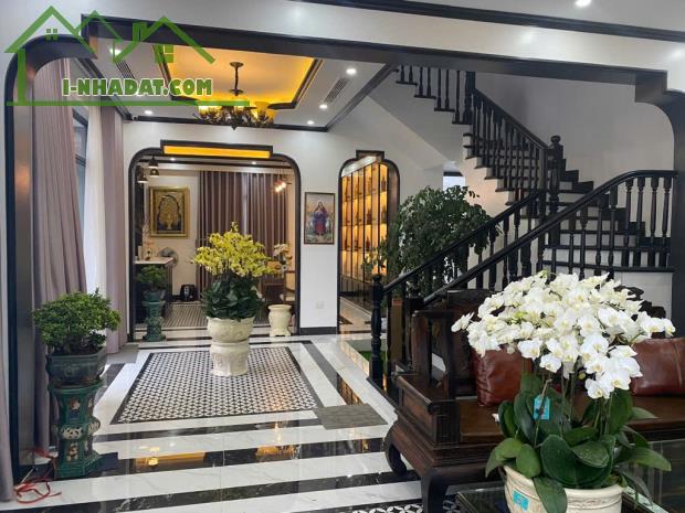 SIÊU BIỆT THỰ LÔ GÓC KĐT DƯƠNG NỘI, HÀ ĐÔNG 180m2-3 tầng - nhỉnh 35 tỷ, ĐƯỜNG VỈA HÈ RỘNG - 2
